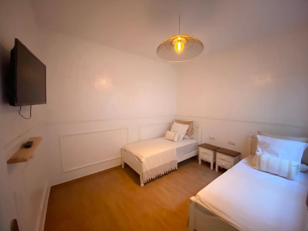 Appartement Avec Terasse Jaccuzi Barbecue Netflix Vue Sur Mer Totalement Gratuit Sans Supplement Al Hoceïma Exterior foto