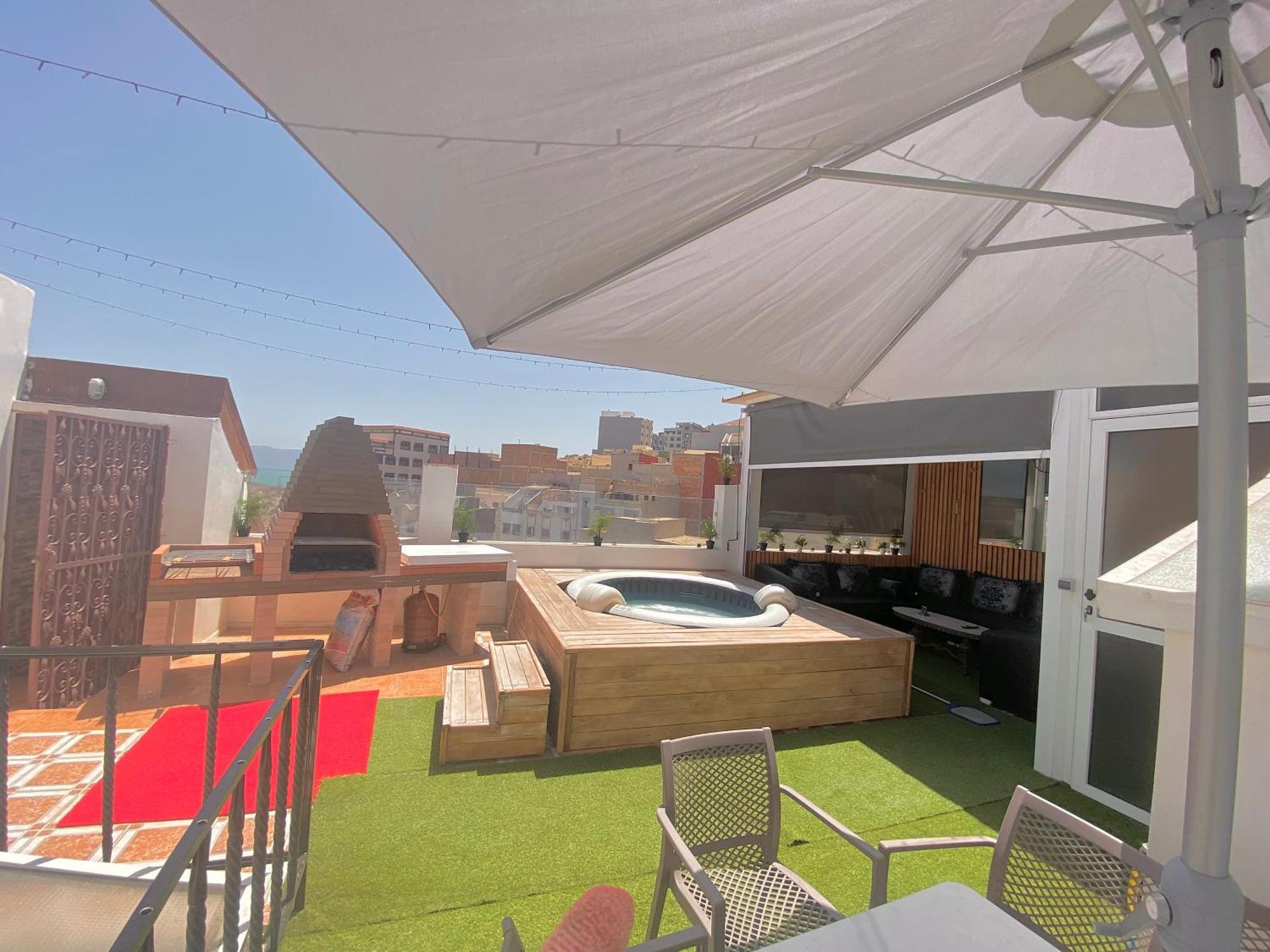 Appartement Avec Terasse Jaccuzi Barbecue Netflix Vue Sur Mer Totalement Gratuit Sans Supplement Al Hoceïma Exterior foto